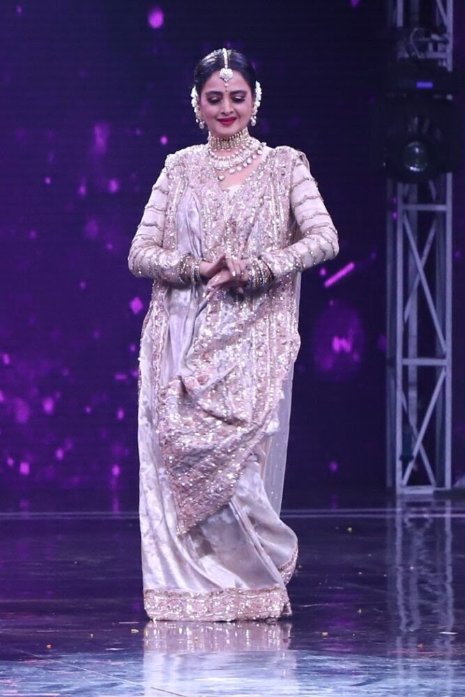 Birthday Special: Rekha And Her Stunning Fashion Sense