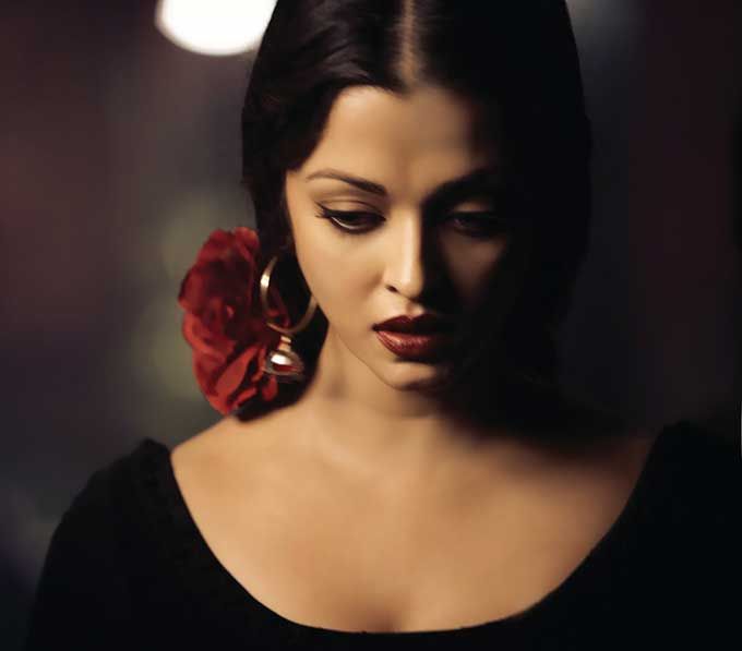 7 Times Aishwarya Rai Showed Us Her Dark Side