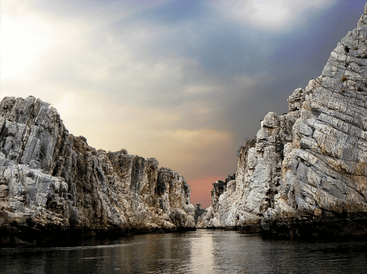 A River Runs Through Marble Rocks at Jabalpur