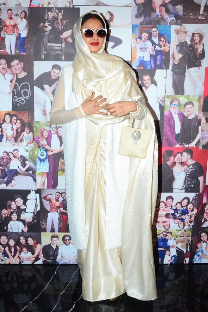 Birthday Special: Rekha And Her Stunning Fashion Sense