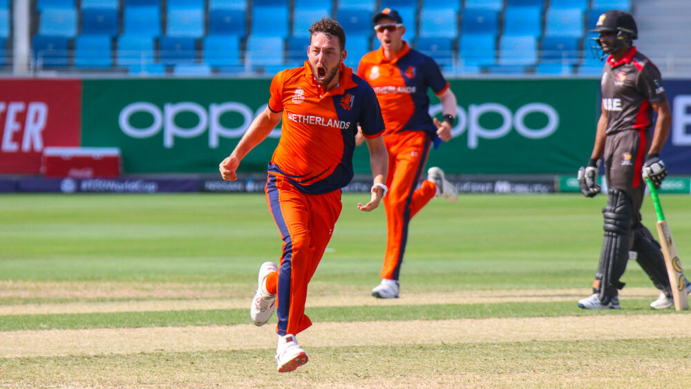 The Dutch Cricketer Who Would Have Been Playing T20 World Cup is Delivering Uber Eats