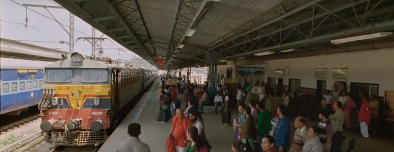 12 Times Bollywood Made The Mistakes We Failed To Notice