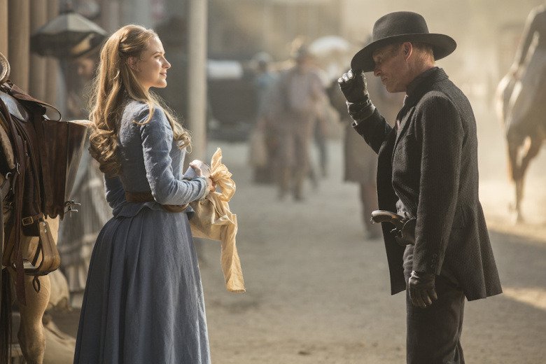 Evan rachel wood as dolores abernathy ed harris as the man in black c2