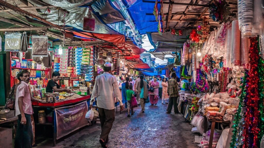 A Tour Around 8 Fabulous Street Markets Of Mumbai