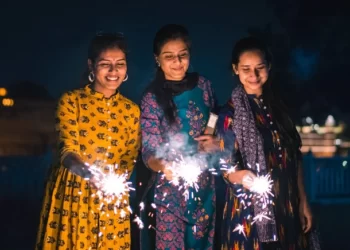 Things We Love About Diwali