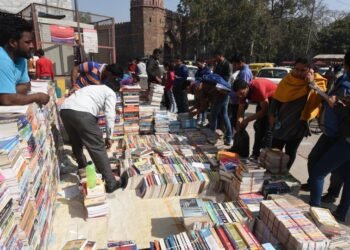 7 Street-Side Book Markets That Every Bibliophile Will Love