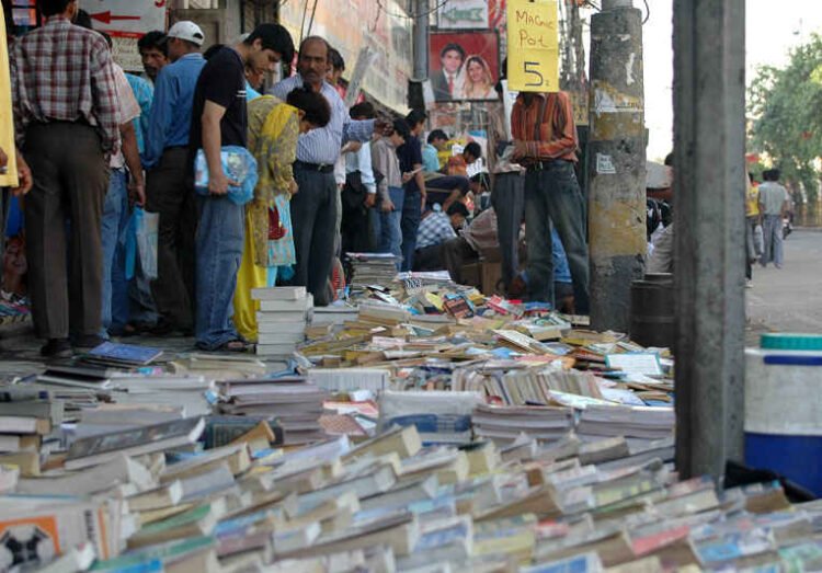 7 Street-Side Book Markets That Every Bibliophile Will Love