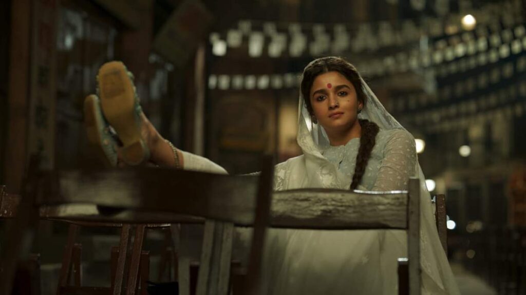 Gangubai Kathiawadi Review: Alia Bhatt Steals Limelight By Her Stunning Performance