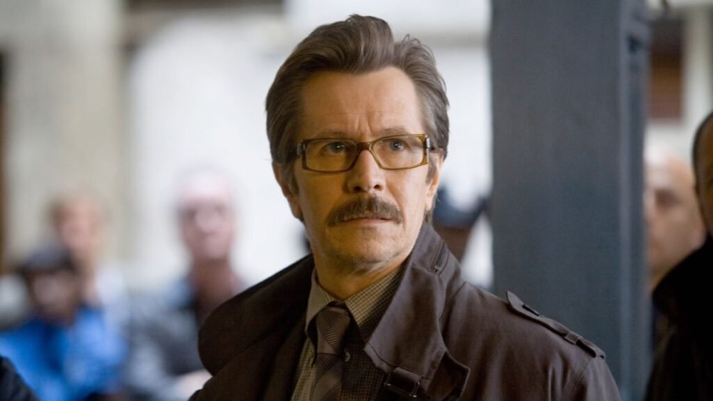 The Dark Knight Trilogy: 10 Best Sayings Of Commissioner Gordon