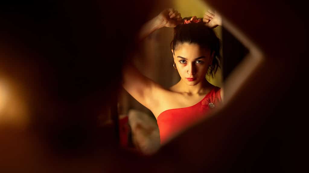 Darlings Movie Review- A Dark-Comedy With Alia Bhatt's Shining Performance