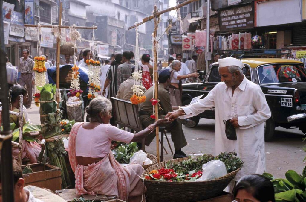 A Tour Around 8 Fabulous Street Markets Of Mumbai