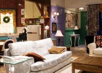 10 Most Insanely Cool Sitcom Apartments