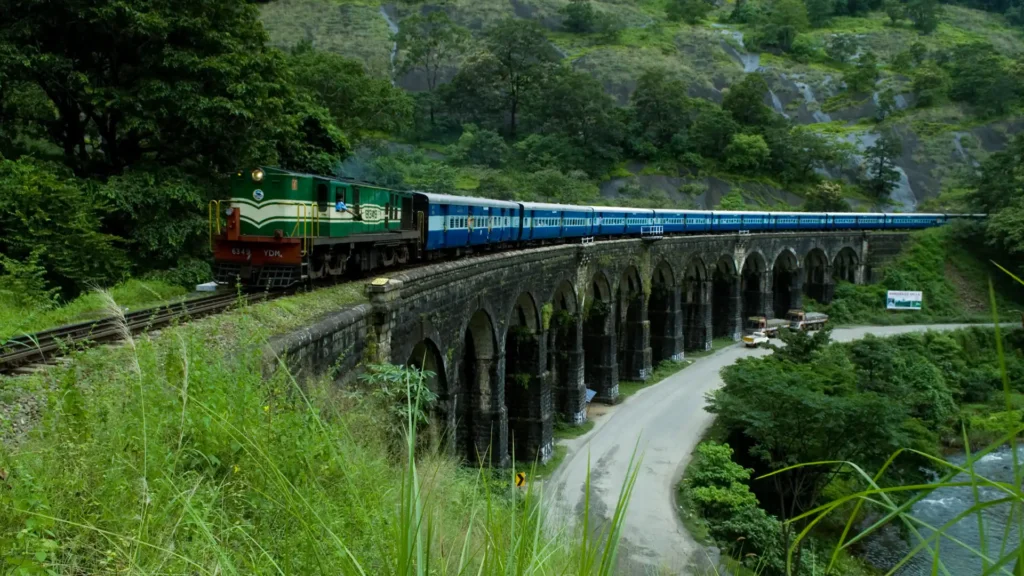 7 Best Train Journeys To Not Miss Out In India