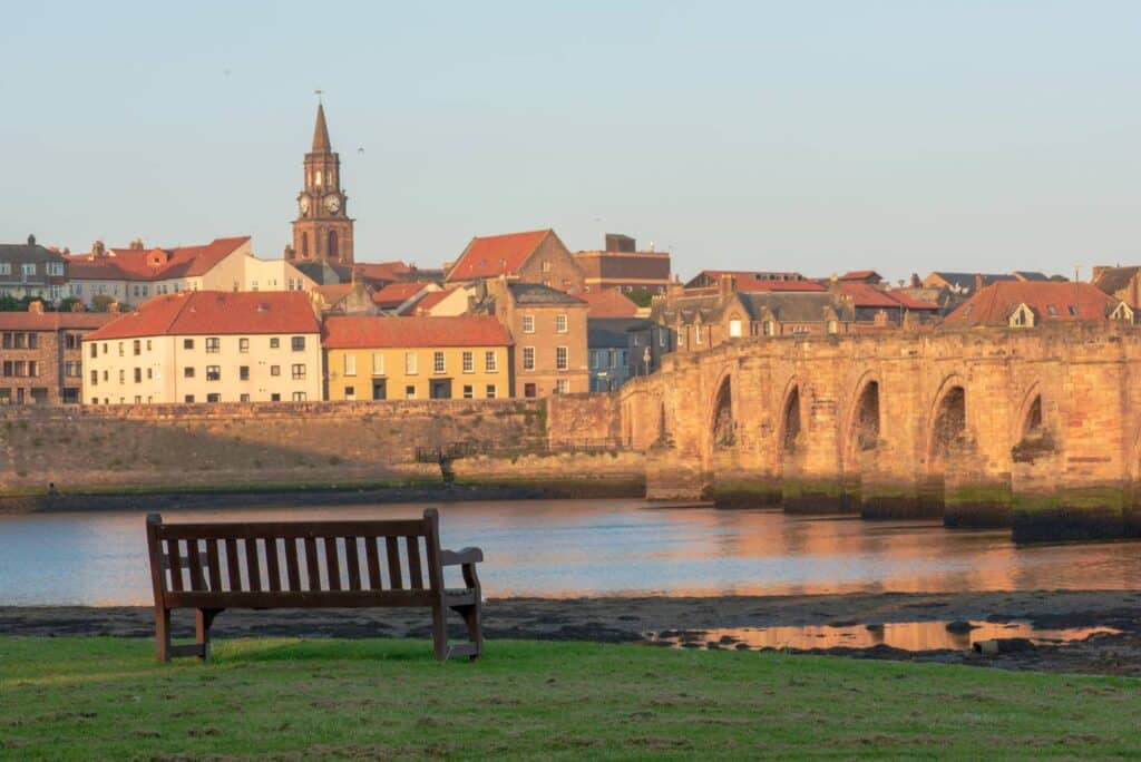 8 Picturesque Small Towns In England