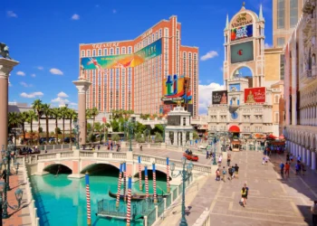 8 Best Things To Do In Las Vegas