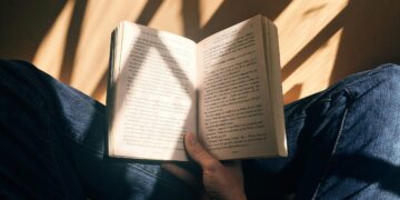 10 Books To Read In Your 20s