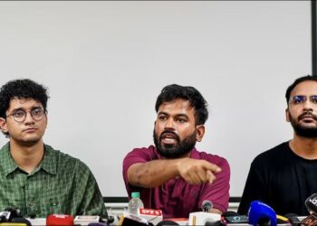 CJP leaders Saurav Das, Abhijeet Dipke and Ashutosh Ranka at a press conference