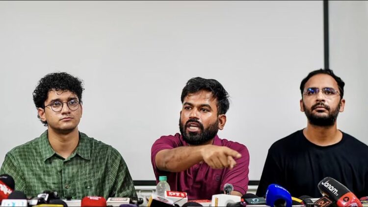 CJP leaders Saurav Das, Abhijeet Dipke and Ashutosh Ranka at a press conference