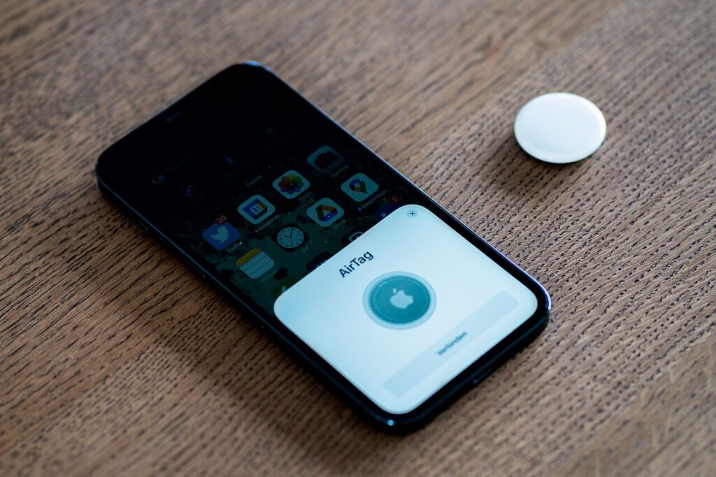 Bluetooth item tracker, one of the useful diwali gift ideas
